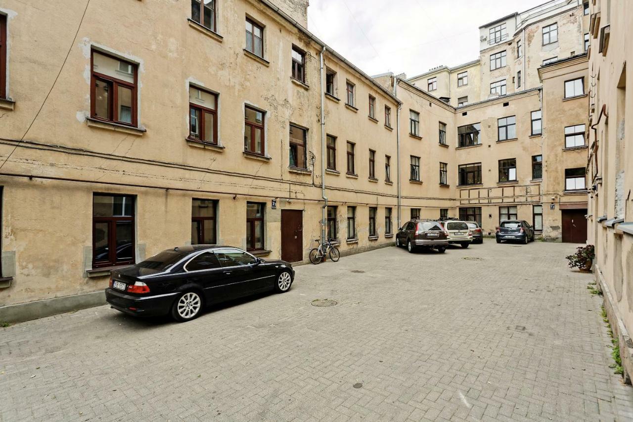 Riga Silent Center Boutique Apt. +Free Parking ภายนอก รูปภาพ